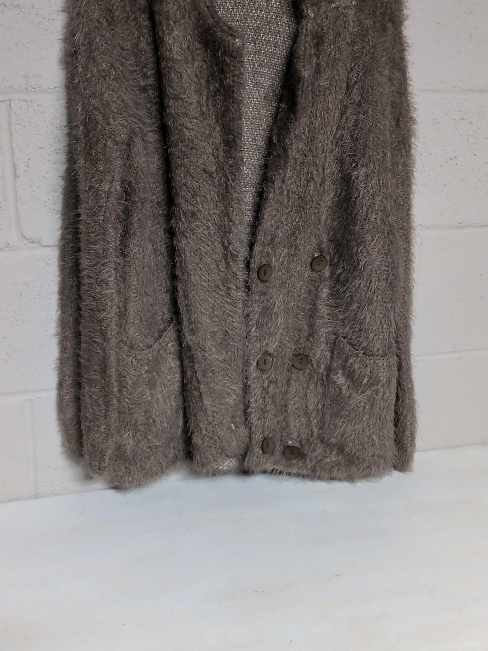 Newbury Kustom Taupe Fuzzy Eyelash Longline Collared Cardigan Sweater Size S/M - Picture 5 of 8